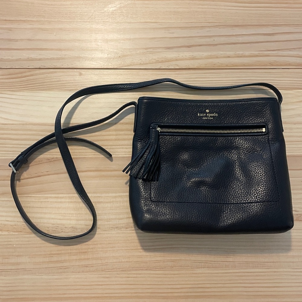 Black leather Kate Spade over the shoulder bag